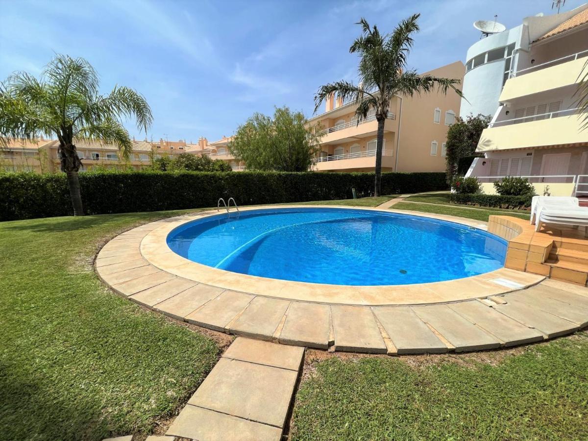 Appartement Vilamoura Typical 1 With Pool By Homing Extérieur photo